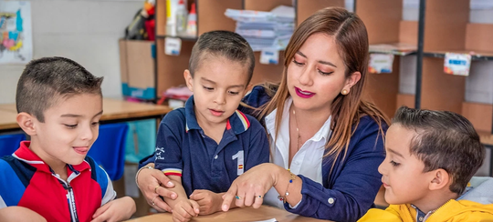 Seminario Internacional: Crecer, Aprender y Convivir en la Era Digital