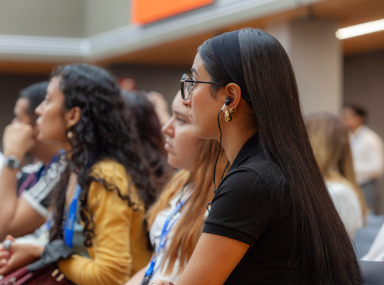 Seminario Internacional: Crecer, Aprender y Convivir en la Era Digital